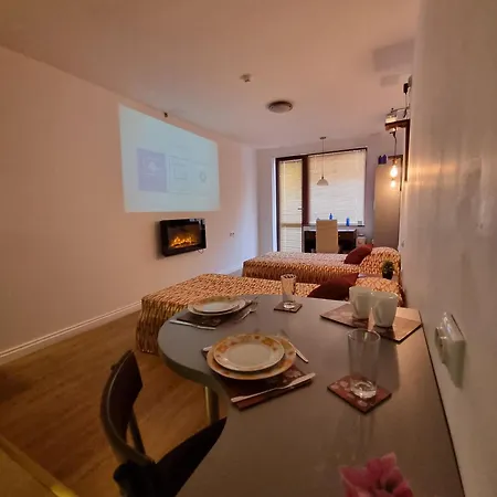 Mountain Paradise 2 - Quiet Cosy - Balcony, Wifi Apartmán