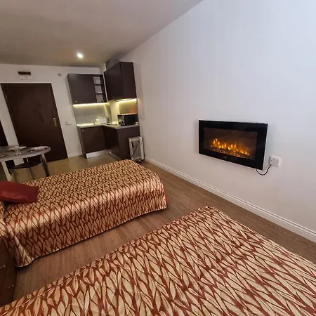 Mountain Paradise 2 - Quiet Cosy - Balcony, Wifi