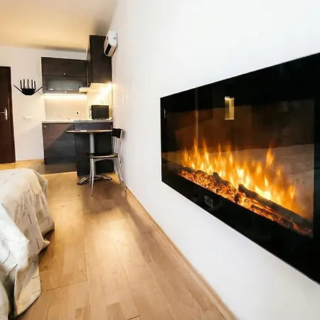 Mountain Paradise 2 - Quiet Cosy - Balcony, Wifi Διαμέρισμα *