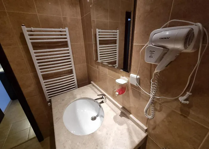 Mountain Paradise 2 - Quiet Cosy - Balcony, Wifi شقة *