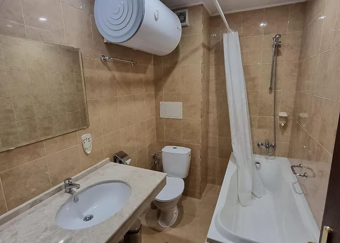 Mountain Paradise 2 - Quiet Cosy - Balcony, Wifi Bansko